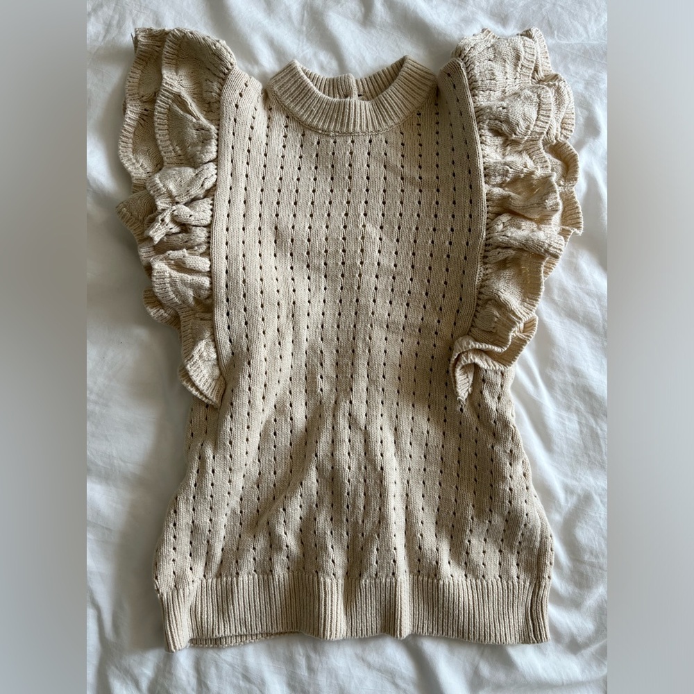 Who What Wear Beige Knitted top with buttons on the back